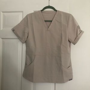 FIGS Limited edition Starts Wars Scrub top small